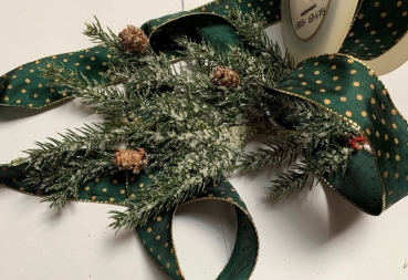 Band grün mit Goldpunkten